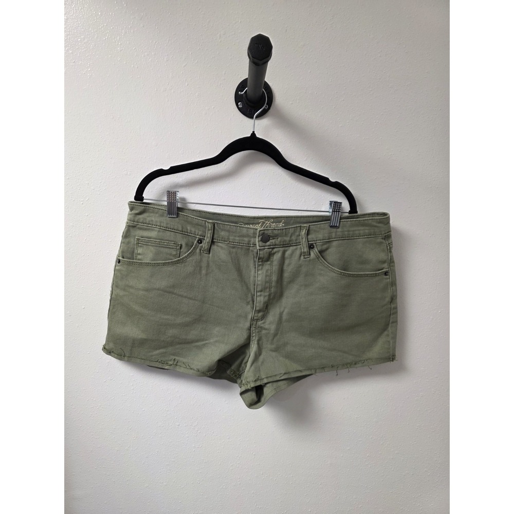 Universal Thread Women's Olive Green‎ Denim Shorts Size 16/33R Raw Hem